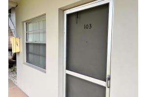 28 Lake Vista Trail 103, Port Saint Lucie, FL 34952 Sold 10/10/24