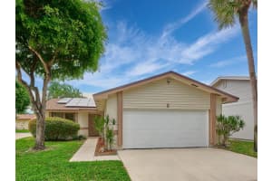 9 Cambridge Place, Boynton Beach, FL 33426 Sold 02/24/25