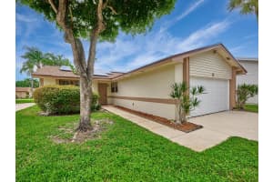 9 Cambridge Place, Boynton Beach, FL 33426 Sold 02/24/25