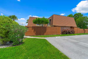 3900 County Line Road 5d, Tequesta, FL 33469 Sold 01/10/25