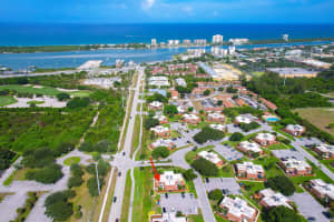 3900 County Line Road 5d, Tequesta, FL 33469 Sold 01/10/25