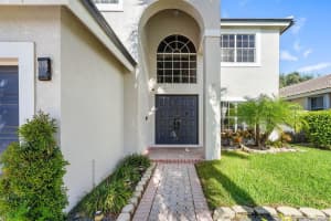7162 Lake Island Drive, Lake Worth, FL 33467 Sold 10/21/24