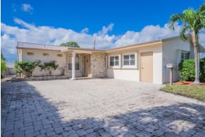 728 Ridgewood Drive Drive, West Palm Beach, FL 33405 Sold 04/24/25