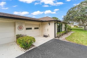 10305 Equestrian Drive B, Boynton Beach, FL 33436 Sold 01/17/25