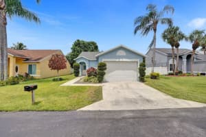 7 Ripley Way, Boynton Beach, FL 33426 Sold 12/18/24