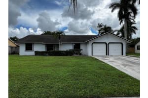 426 La Mancha Avenue, Royal Palm Beach, FL 33411 Sold 03/03/25