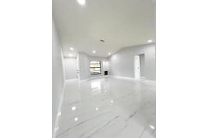 426 La Mancha Avenue, Royal Palm Beach, FL 33411 Sold 03/03/25