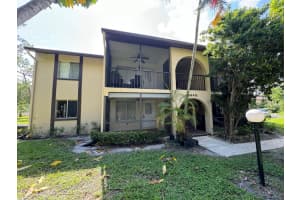 446 Pine Glen Lane C-1, Greenacres, FL 33463 Sold 10/02/24