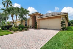 5682 Fountains Drive S, Lake Worth, FL 33467 Sold 10/17/24