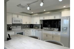 2450 Presidential Way 1107, West Palm Beach, FL 33401 Sold 02/27/25
