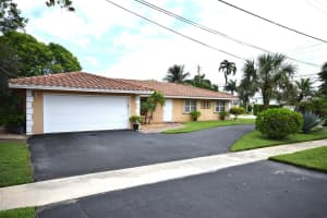 699 NE 70th Street, Boca Raton, FL 33487 Sold 10/29/24