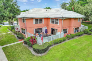 1910 Hartford Court, West Palm Beach, FL 33409 Sold 10/18/24