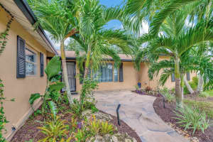 7235 St Andrews Road, Lake Worth, FL 33467 Sold 02/20/25