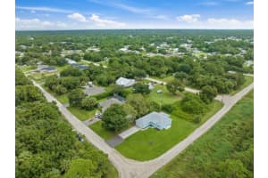 7716 105th Court, Vero Beach, FL 32967 Sold 05/09/25
