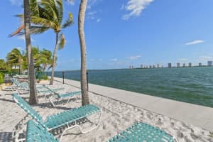 1030 Lake Shore Drive 101, Lake Park, FL 33403 Sold 01/07/25