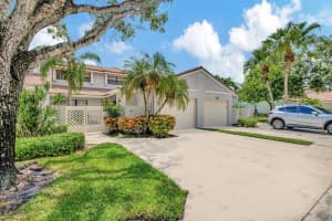 419 Prestwick Lane, Palm Beach Gardens, FL 33418 Sold 12/04/24