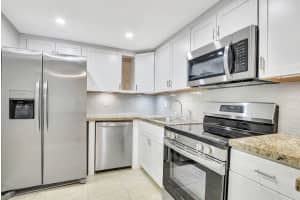 450 NW 20th Street 2020, Boca Raton, FL 33431 Sold 10/08/24