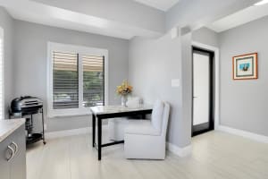 800 Greensward Court I-203, Delray Beach, FL 33445 Sold 01/03/25