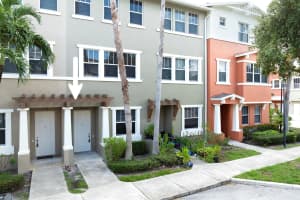 433 Amador Lane 4, West Palm Beach, FL 33401 Sold 11/07/24