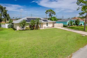 1072 Persian Lane, Sebastian, FL 32958 Sold 01/10/25