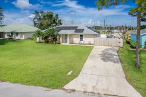 1072 Persian Lane, Sebastian, FL 32958 Sold 01/10/25