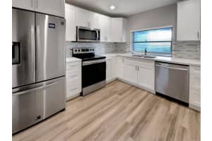 8660 NW 16th Street, Pembroke Pines, FL 33024 Sold 01/23/25