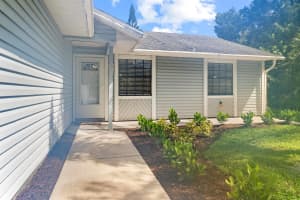 5780 33rd Street, Vero Beach, FL 32966 Sold 12/31/24