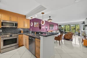 575 Oaks Lane 309, Pompano Beach, FL 33069 Sold 10/16/24