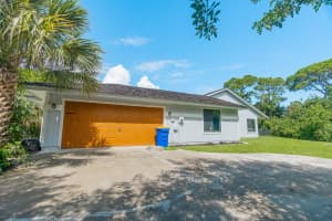 835 NE Stokes Terrace, Jensen Beach, FL 34957 Sold 11/14/24