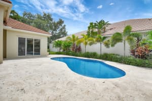 6718 Casa Grande Way, Delray Beach, FL 33446 Sold 01/03/25