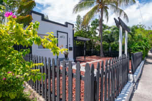 425 N D Street, Lake Worth Beach, FL 33460 Sold 11/04/24