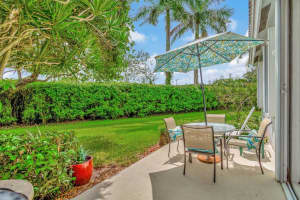 10704 Royal Caribbean Circle, Boynton Beach, FL 33437 Sold 02/27/25