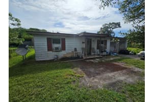 412 N 38th Street, Fort Pierce, FL 34947 Sold 10/25/24
