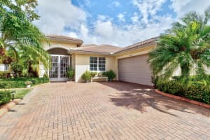 3262 Sussex Way, Vero Beach, FL 32966 Sold 05/09/25