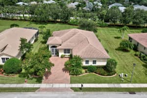3262 Sussex Way, Vero Beach, FL 32966 Sold 05/09/25