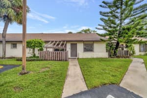 39 Via De Casas Norte, Boynton Beach, FL 33426 Sold 11/18/24