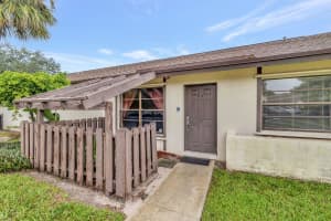 39 Via De Casas Norte, Boynton Beach, FL 33426 Sold 11/18/24
