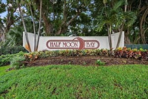 105 Half Moon Circle H2, Hypoluxo, FL 33462 Sold 05/20/25