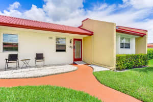 125 Lake Anne Drive 125, West Palm Beach, FL 33411 Sold 10/15/24