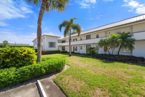 804 SE Central Parkway 4, Stuart, FL 34994 Sold 10/21/24