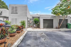 1641 NW 113 Avenue, Pembroke Pines, FL 33026 Sold 11/07/24