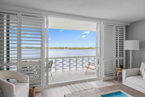 2760 S Ocean Boulevard 206, Palm Beach, FL 33480 Sold 11/04/24