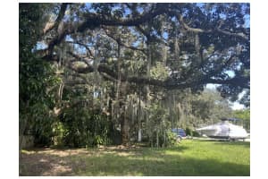 512 S 8th Street, Fort Pierce, FL 34950 Sold 12/13/24