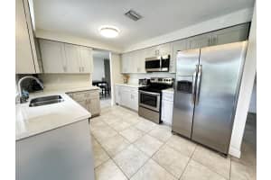116 Park Road N, Royal Palm Beach, FL 33411 Sold 02/14/25