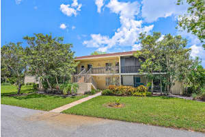 6559 Chasewood Drive E, Jupiter, FL 33458 Sold 05/01/25