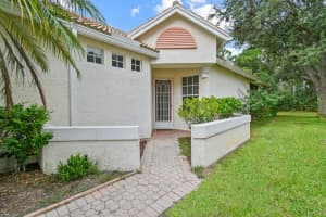 715 SW Saint Vincent Cove, Port Saint Lucie, FL 34986 Sold 07/30/25