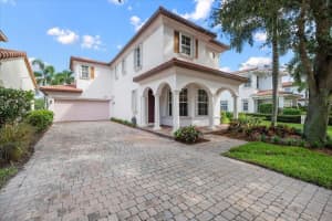 657 Castle Drive, Palm Beach Gardens, FL 33410 Sold 04/14/25
