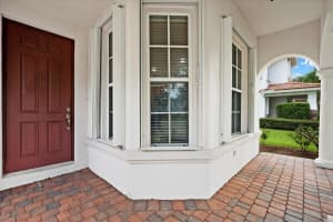 657 Castle Drive, Palm Beach Gardens, FL 33410 Sold 04/14/25