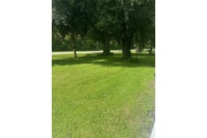 7683 NW 87th Court, Okeechobee, FL 34972 Sold 10/31/24