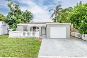 220 NW 53rd Street, Oakland Park, FL 33309 Sold 01/31/25